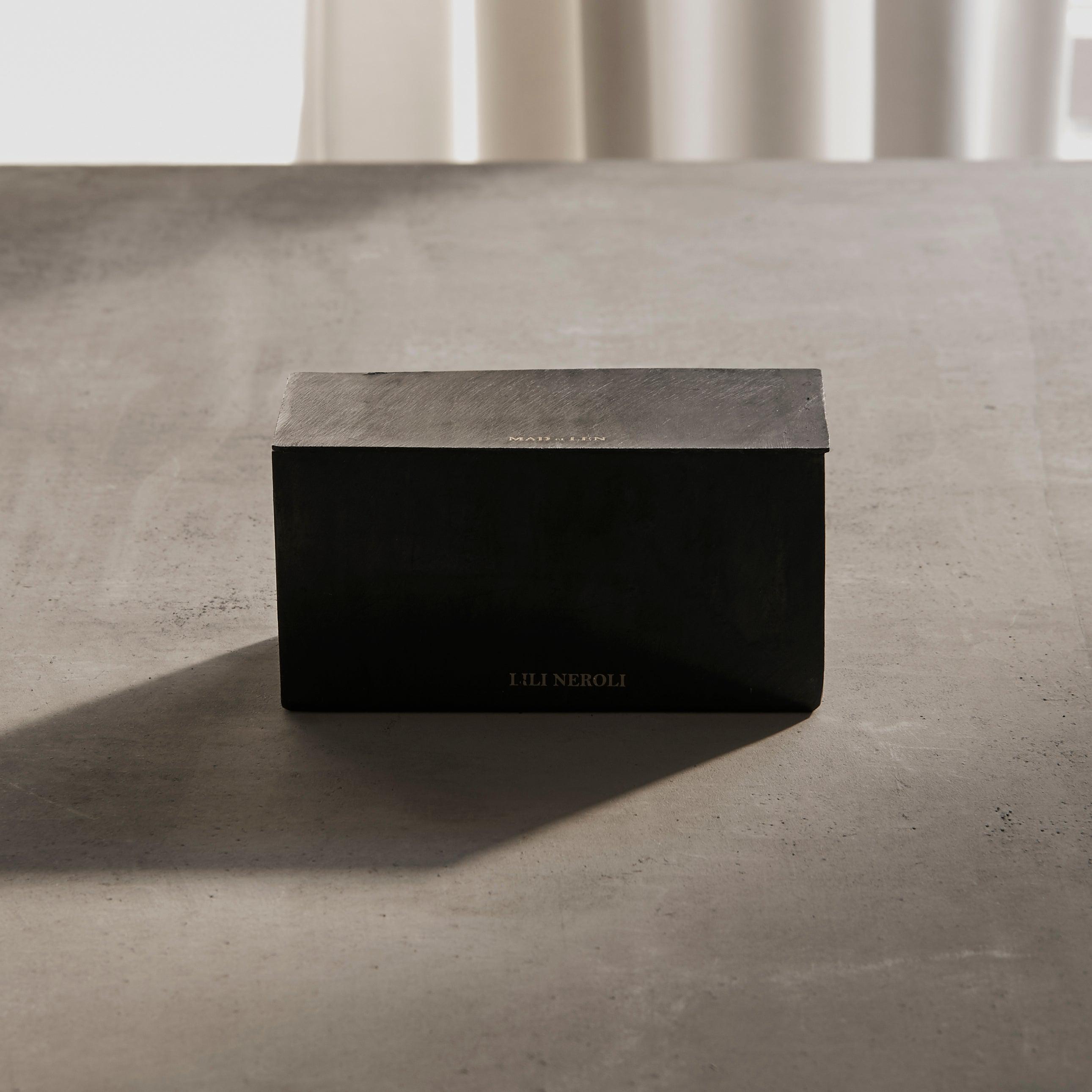 ポプリ ブラックブロック / ラヴァ(溶岩石) 14×14×7