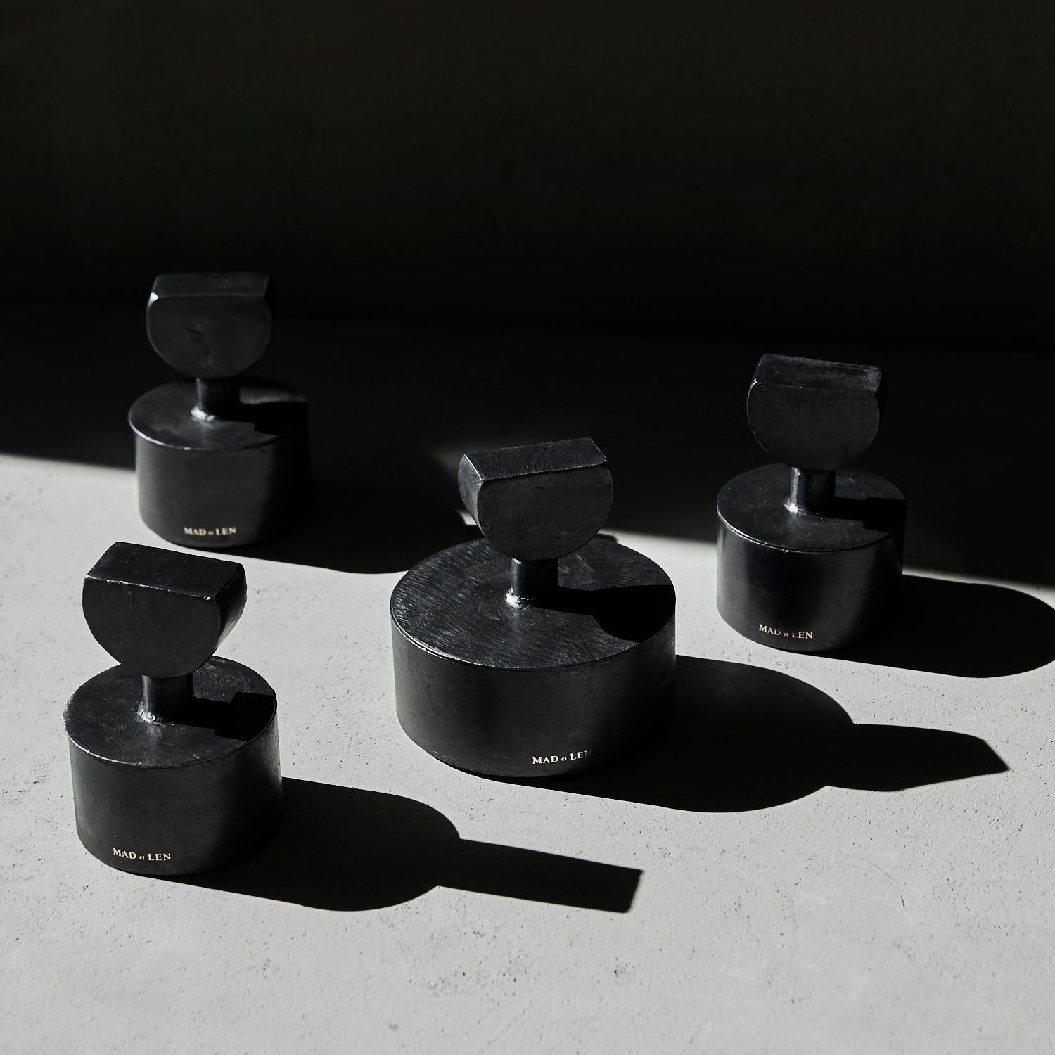 再販】ASPHALTE ROSE（アスファルトローズ）の香りがカムバック