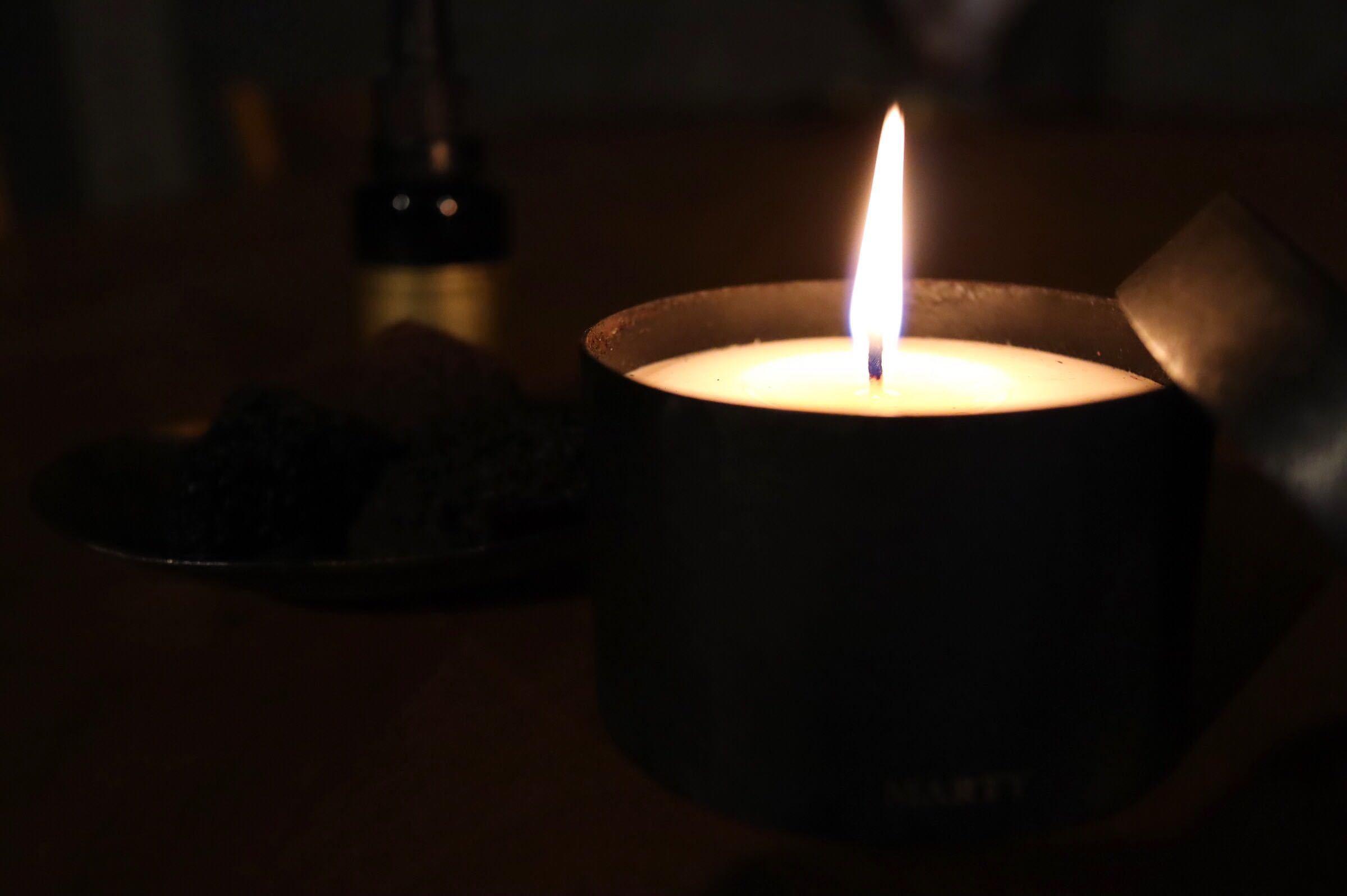 マドエレンのキャンドルを楽しむ