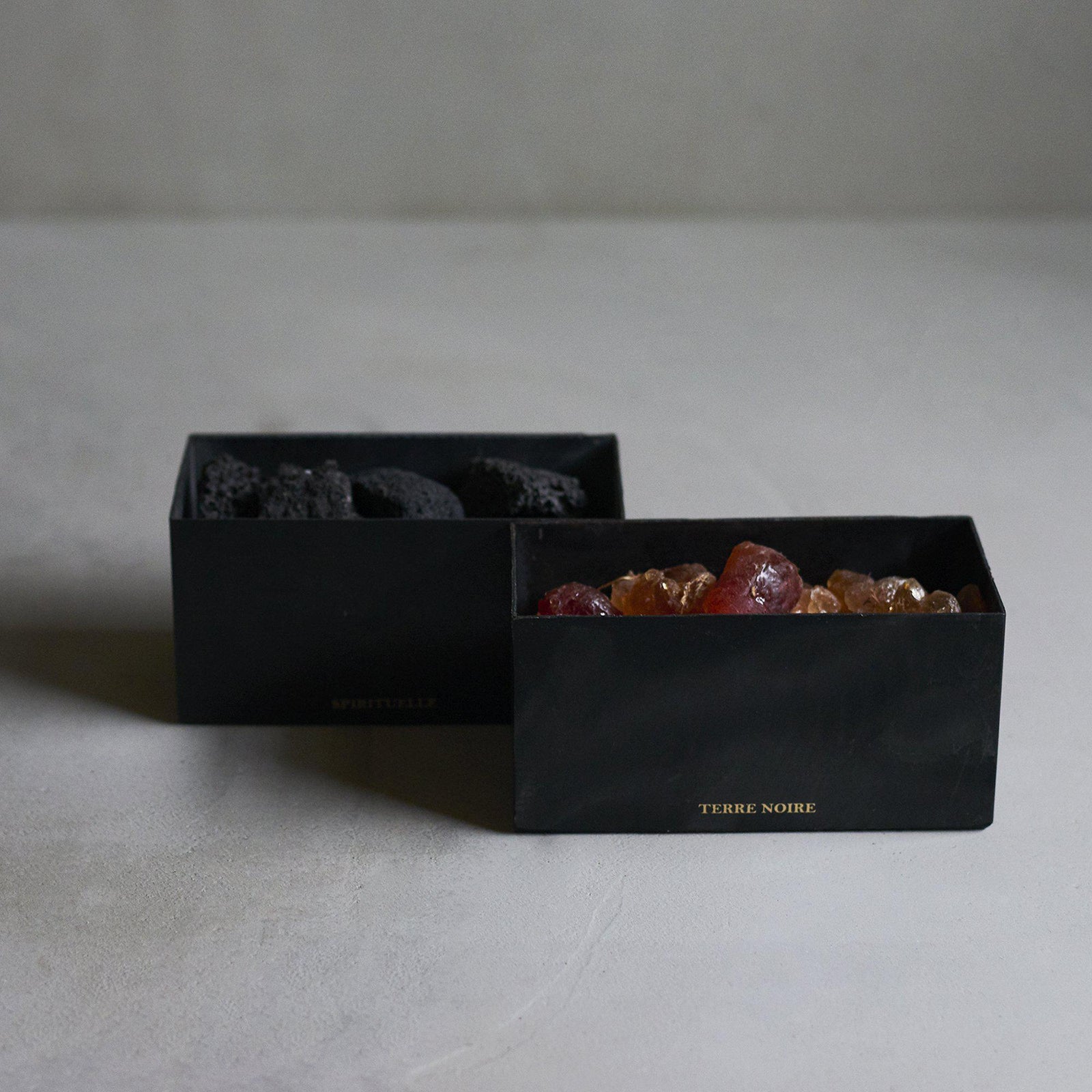 ポプリ ブラックブロック / ラヴァ(溶岩石) 14×14×7